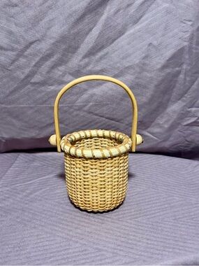 Vintage Mini Nantucket Basket Wood Handle Handwoven 6” Tall Sturdy EUC